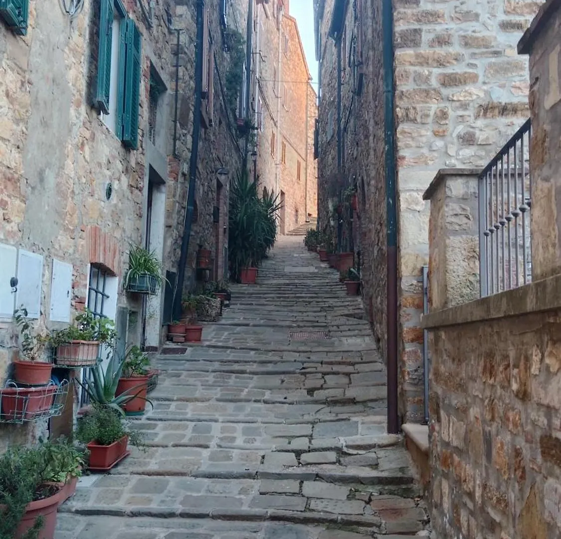 شقة Rifugio Del Borgo Antico مونتفردي ماريتيمو