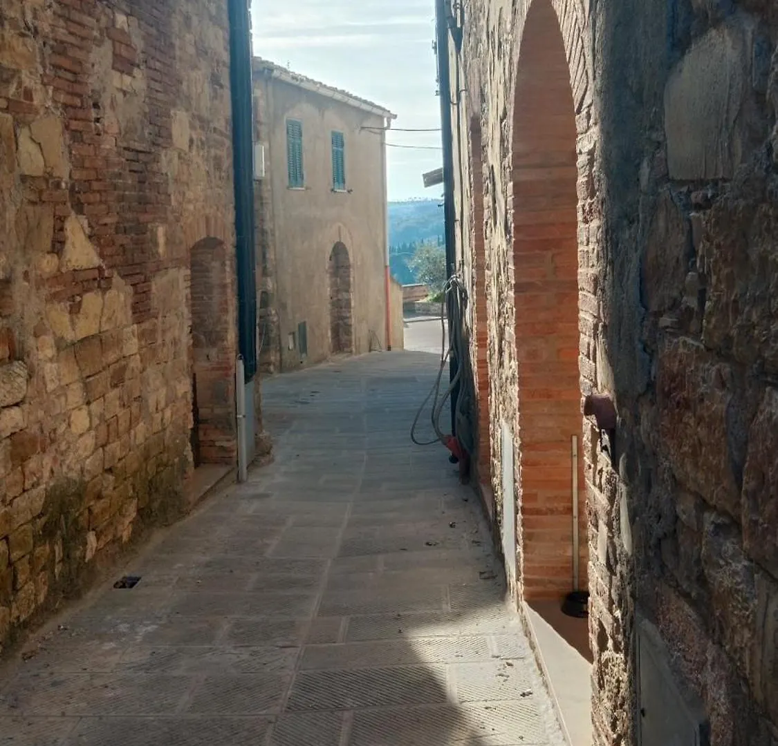 דירות מונטורדי מריטימו Rifugio Del Borgo Antico
